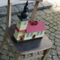 Modell einer Kirche aus Holz