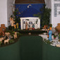 Weihnachtskrippe mit Holzfiguren