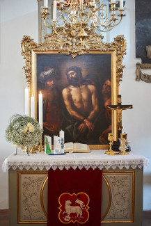 Barocker Altar mit Gemälde in der Schlosskirche