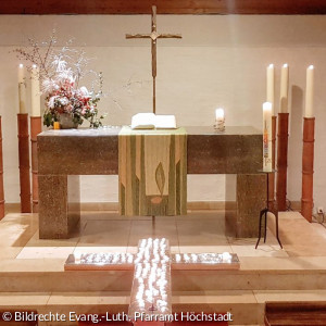 Altarraum der Christuskirche zur Friedensdekade