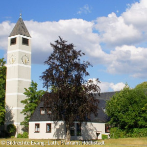 Christuskirche mit angrenzendem Gemeindehaus